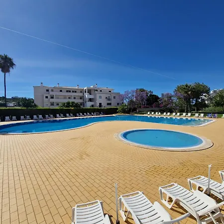 Dunas With Pool View And Parking In The Center Alvor
