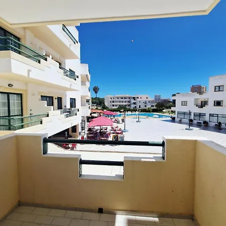 Dunas With Pool View And Parking In The Center * Alvor